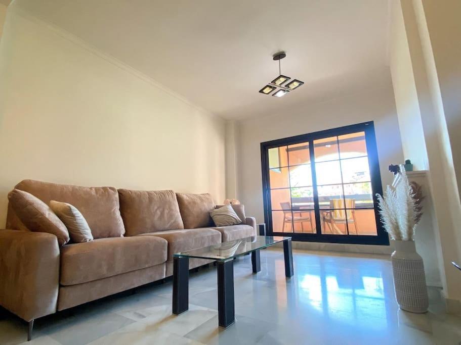 Costal Bliss Apartment Estepona Bagian luar foto