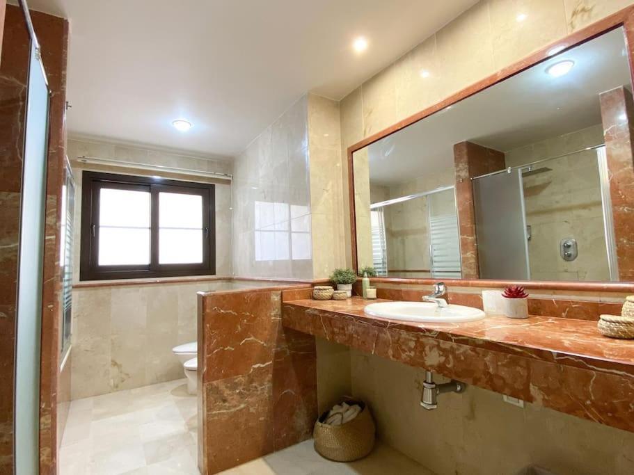 Costal Bliss Apartment Estepona Bagian luar foto